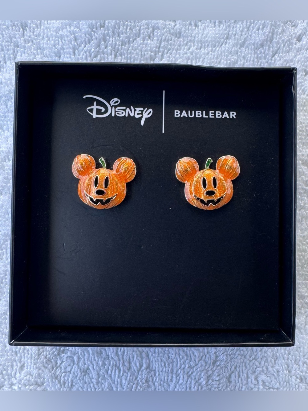 NIB Disney x BaubleBar Pumpkin Mickey Stud Halloween Earrings